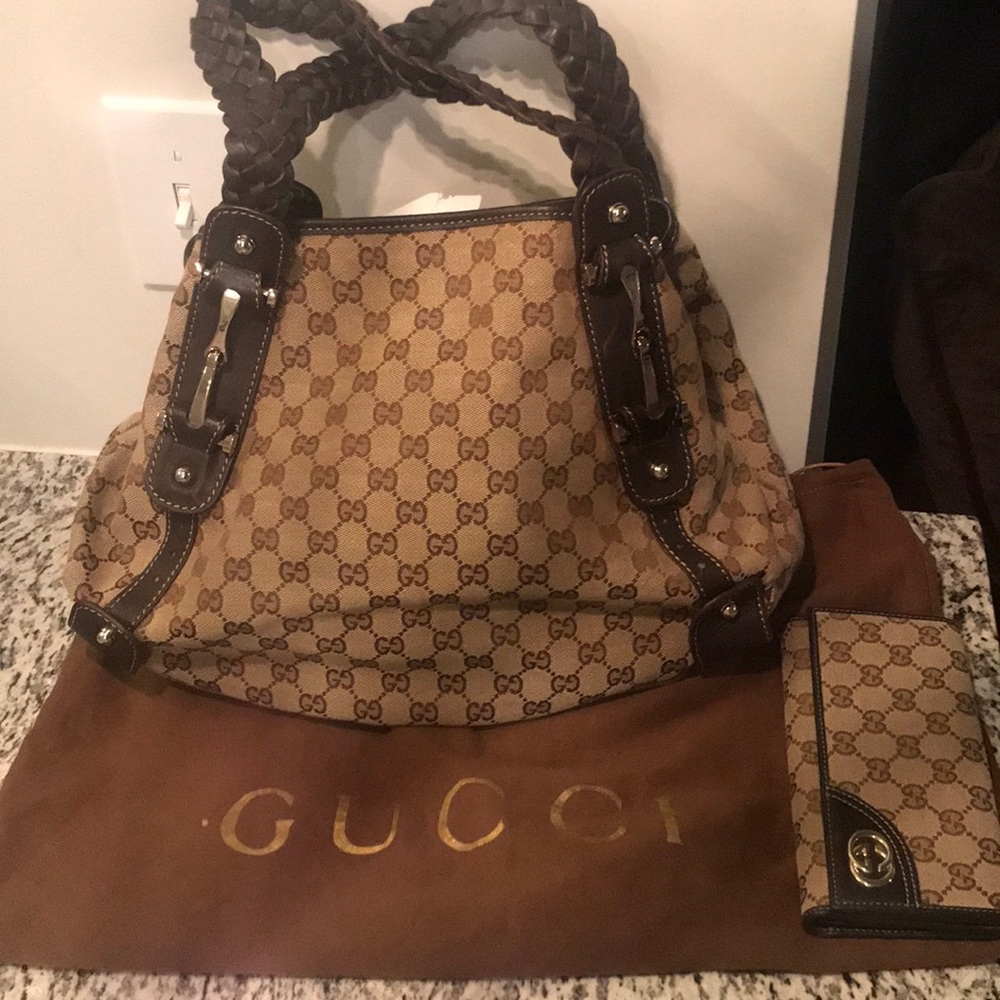 Gucci Purse with Wallet